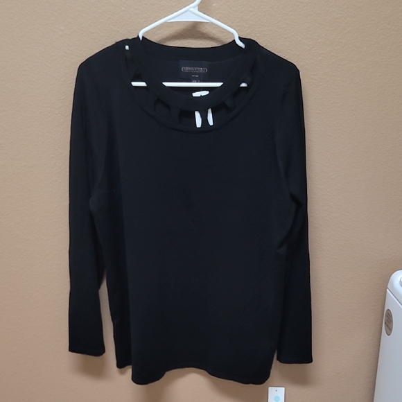 Absolutely Creative Worldwide Sweaters - NWT Absolutely Creative Worldwide Classic Black Crew Neck Sweater 🖤